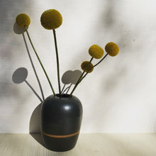 Load image into Gallery viewer, vase : charcoal bulb