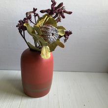Load image into Gallery viewer, vase : coral